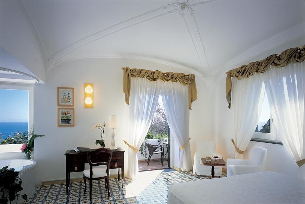 Hotel Santa Caterina Санта Катерина Валфурва Екстериор снимка